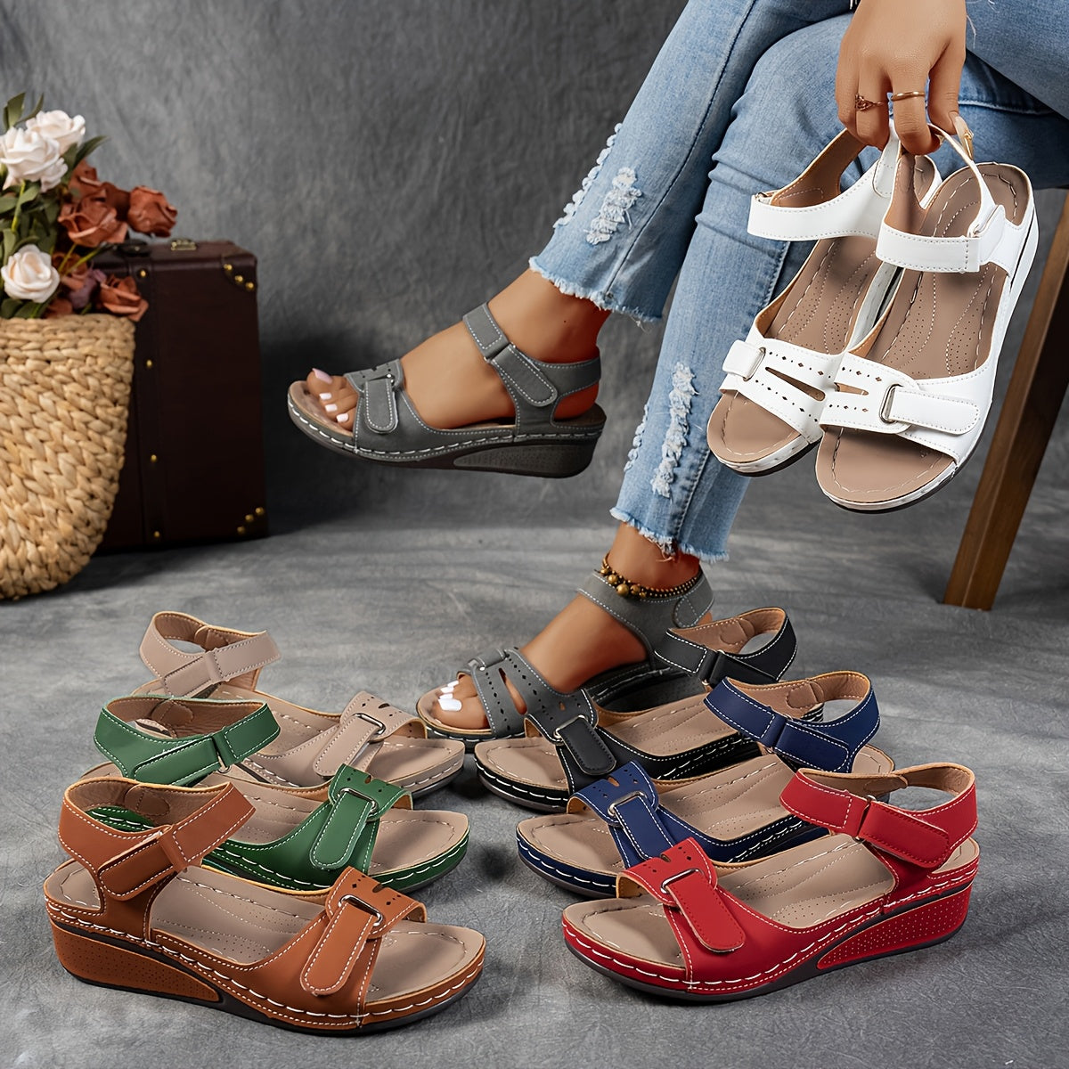 Livelle | Wedge Sandals
