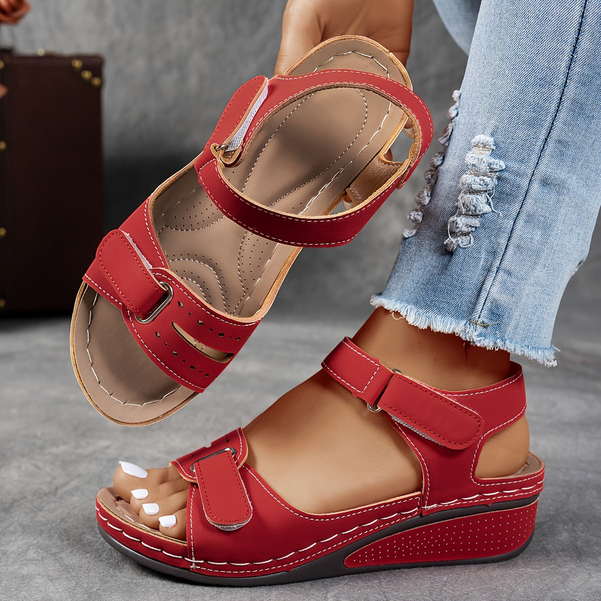 Livelle | Wedge Sandals