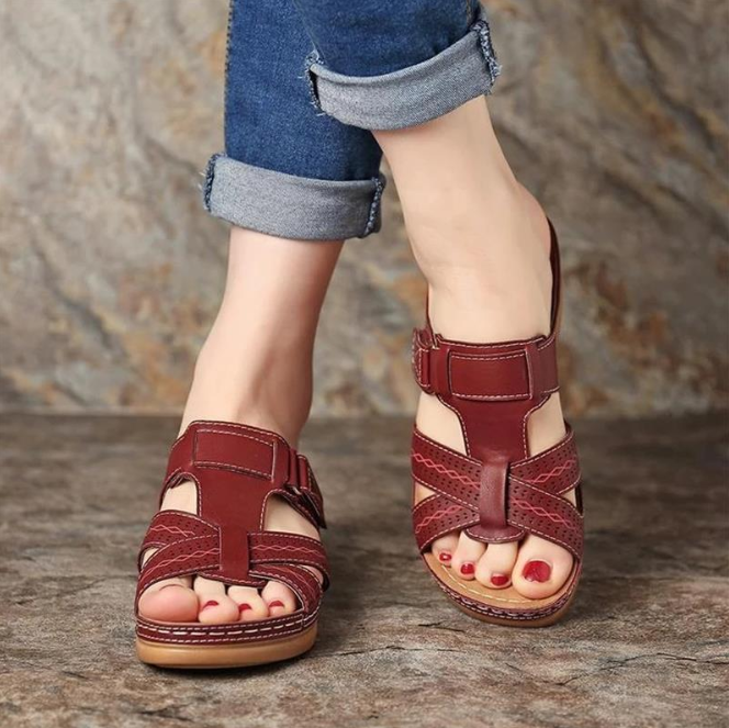 Camelle - Comfy Sandals
