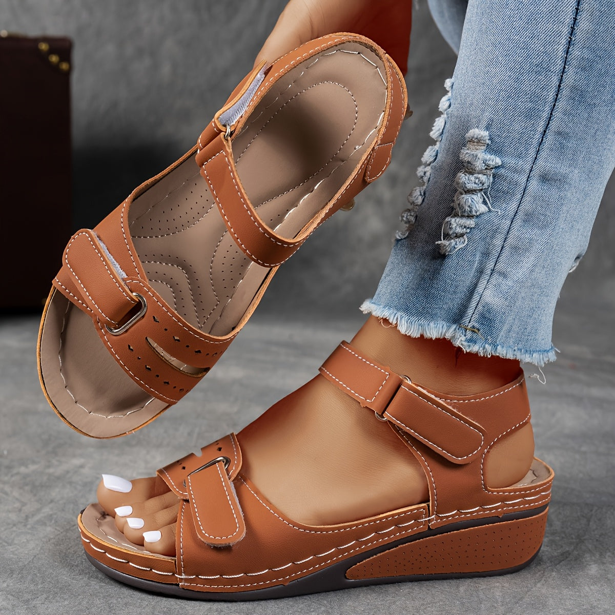Livelle | Wedge Sandals