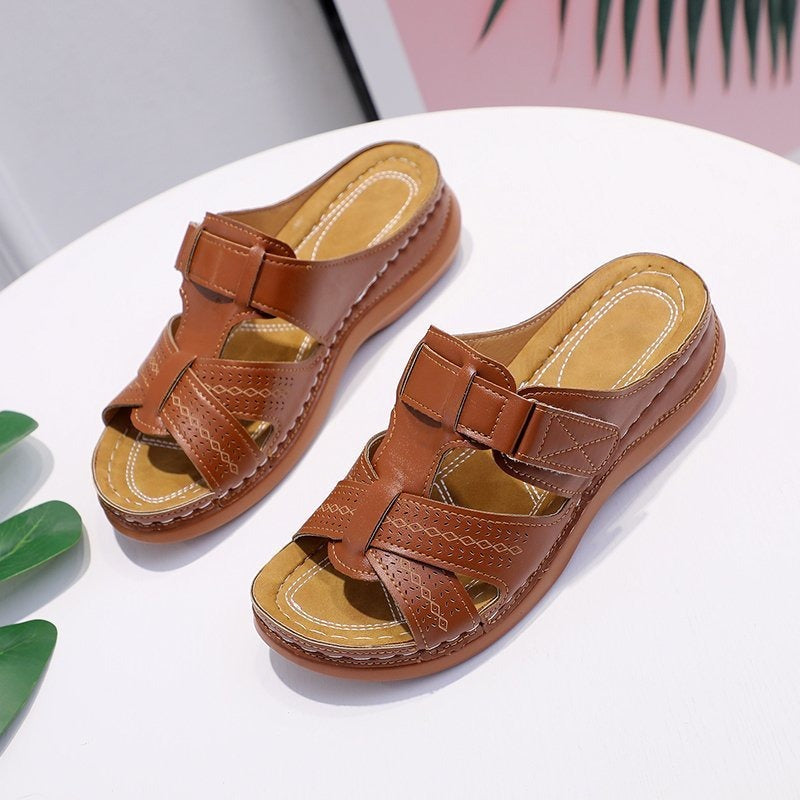 Camelle - Comfy Sandals